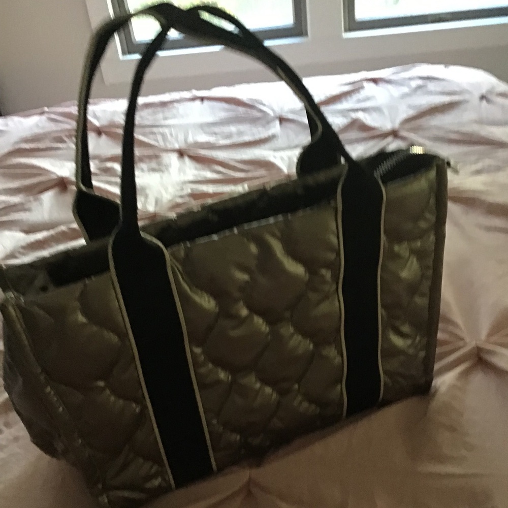 Women’s medium Silver Gold padded nylon handbag